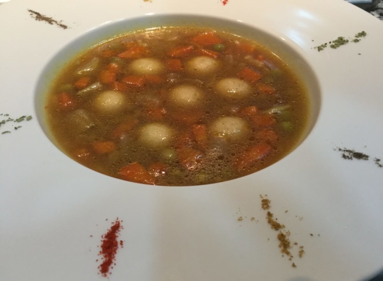 Bouillon de Boeuf Quenelles